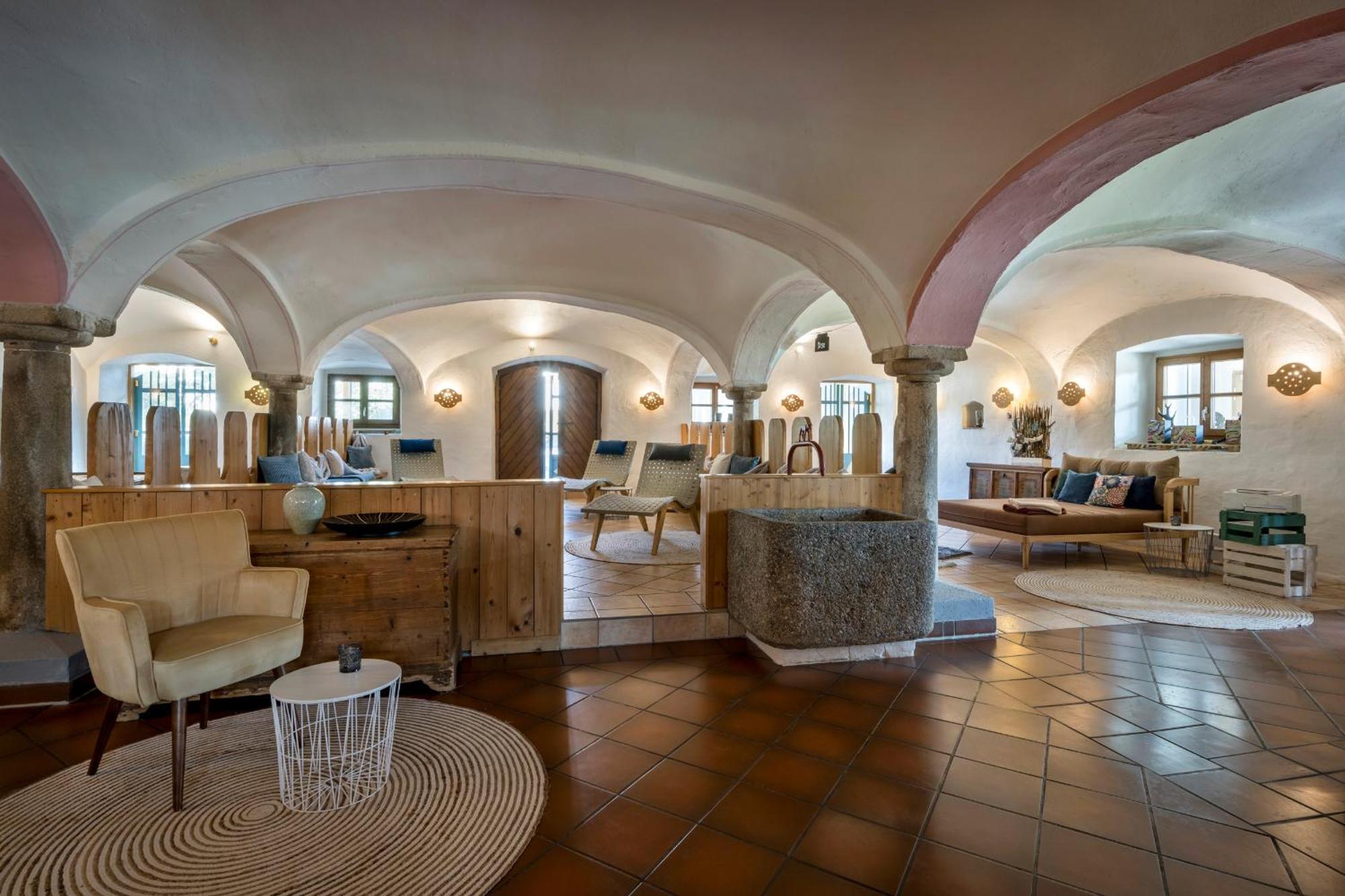 Am Haslinger Hof 4*